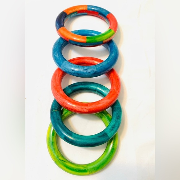 Colorful 5pcs bone Bangle Set - Picture 3 of 5